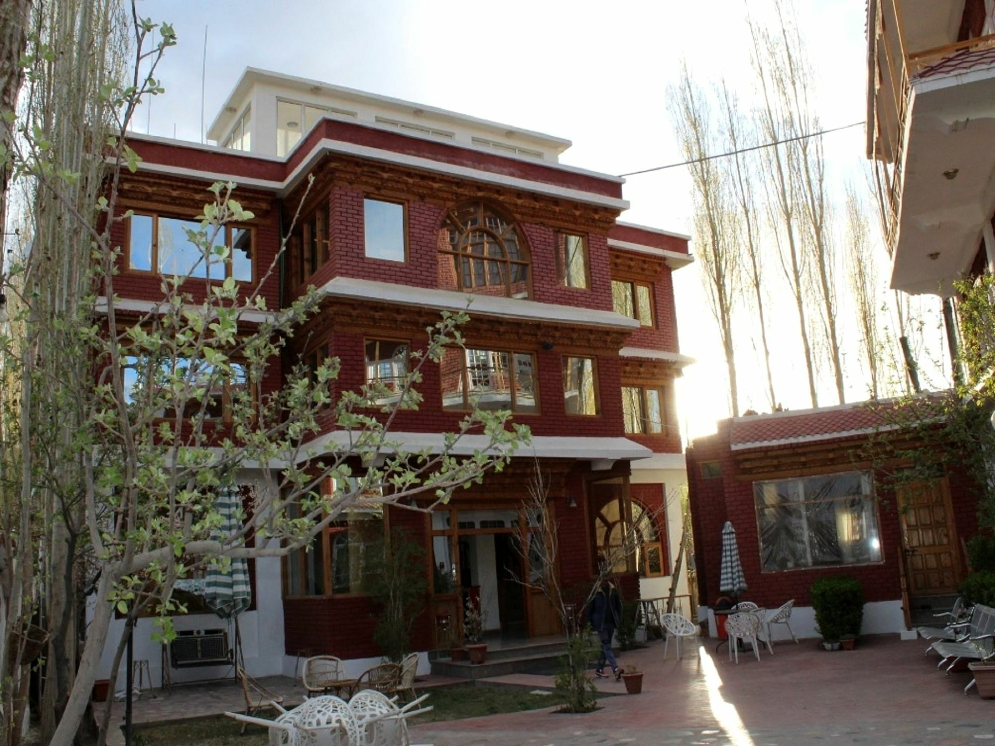 Hotel K2 Continental Leh Dış mekan fotoğraf