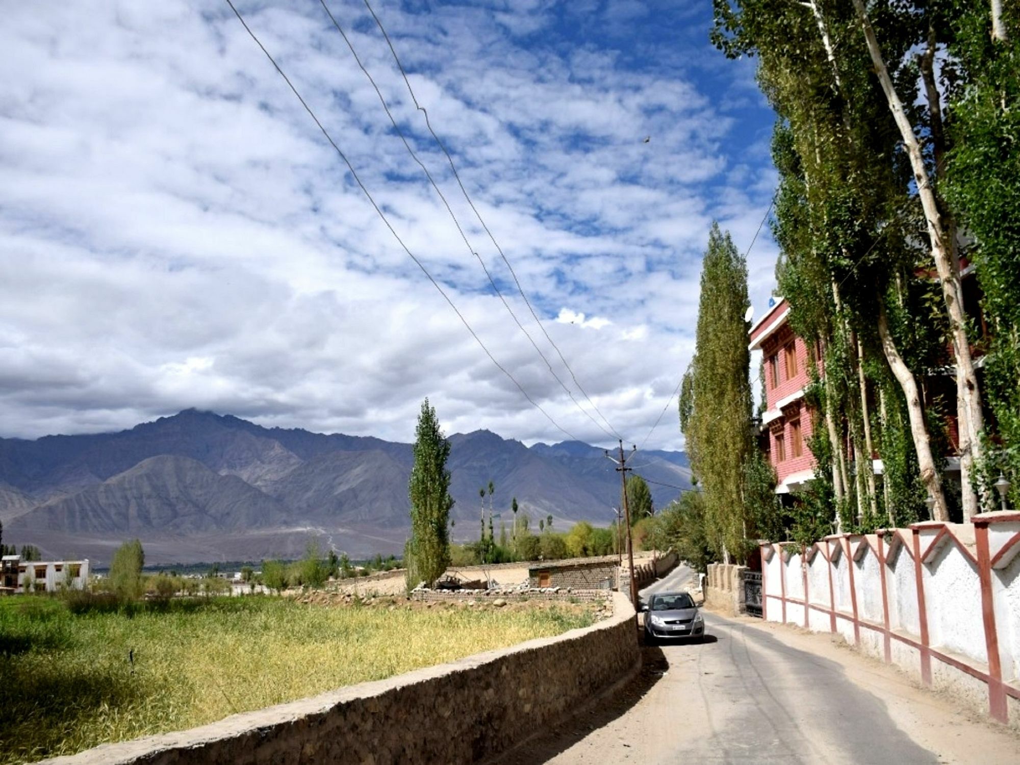 Hotel K2 Continental Leh Dış mekan fotoğraf