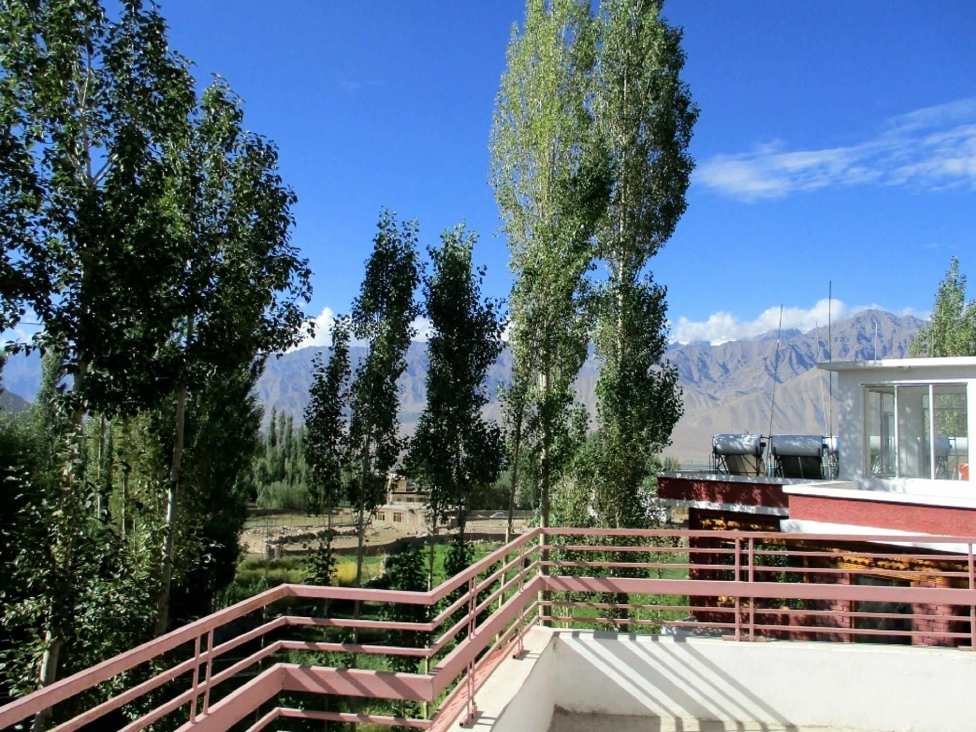 Hotel K2 Continental Leh Dış mekan fotoğraf